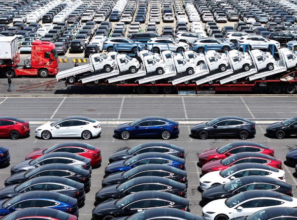 طفرة في السيارات الصينية المستعملة في العراق: ارتفاع الواردات بنسبة 80% في عام 2025
